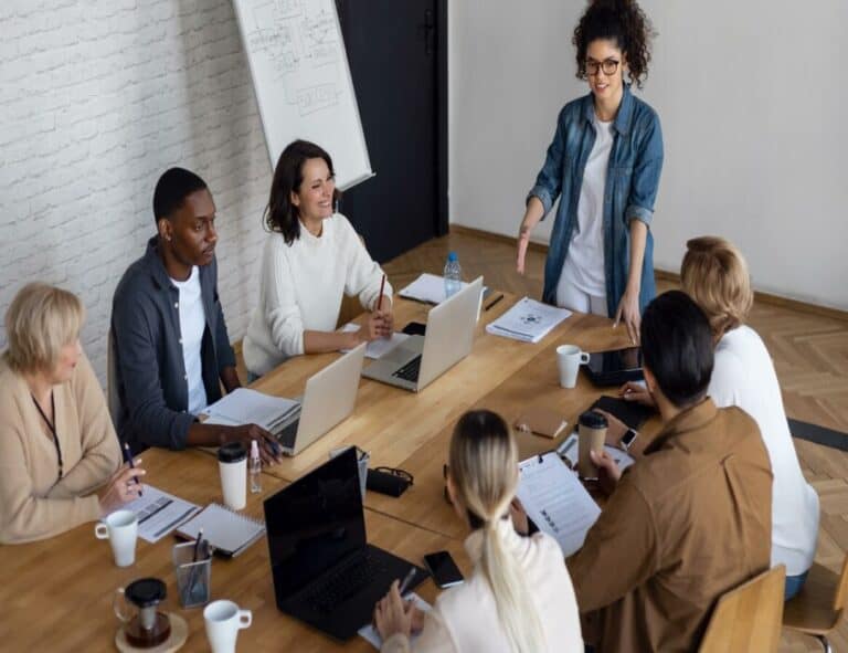 Lire la suite à propos de l’article Se reconvertir grâce à des formations courtes : témoignages